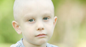 Childhood-leukemia-sign-and-symptoms