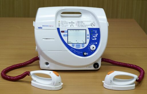 Monophasic vs Biphasic Defibrillator
